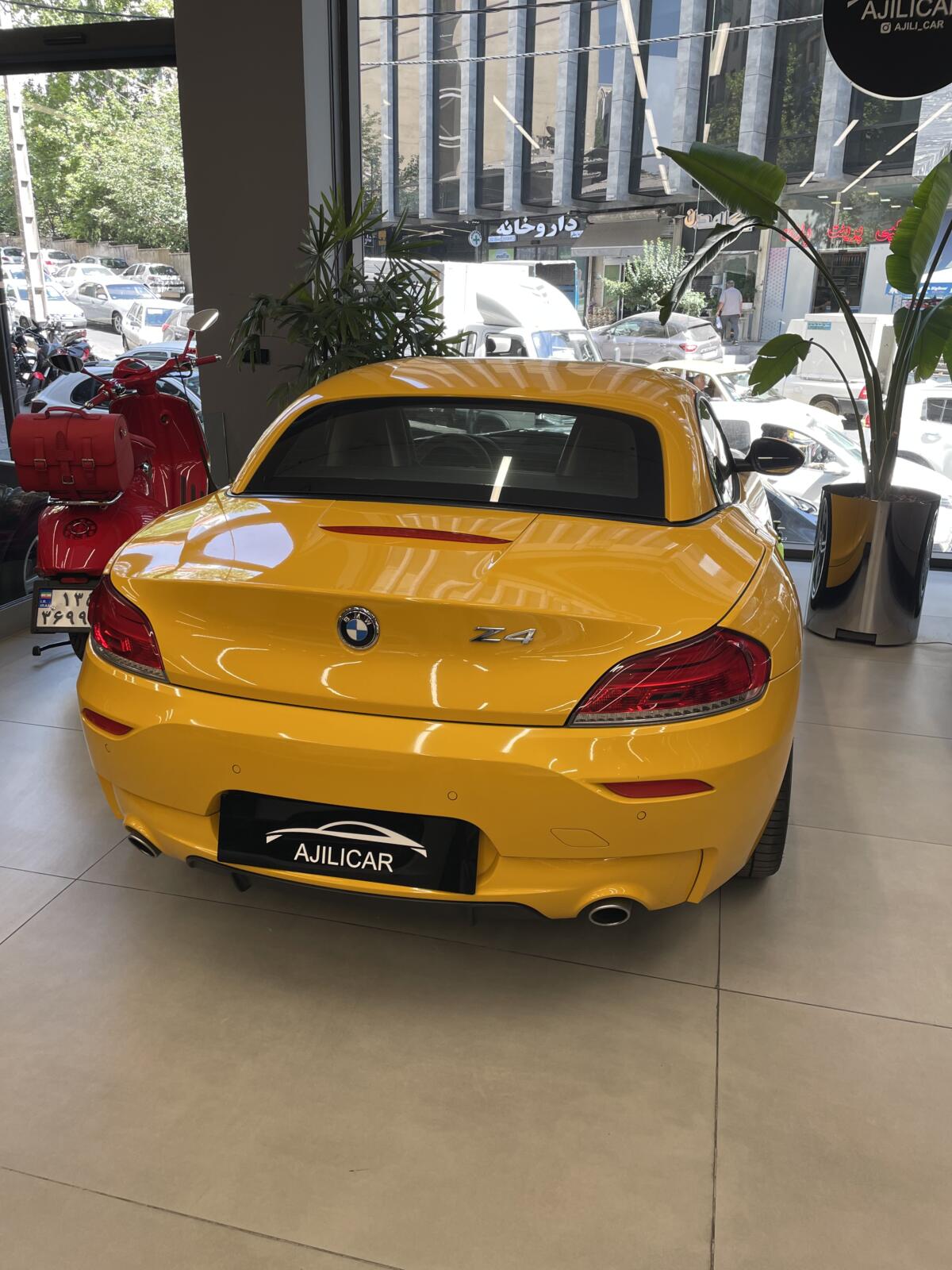 ب ام و Z4